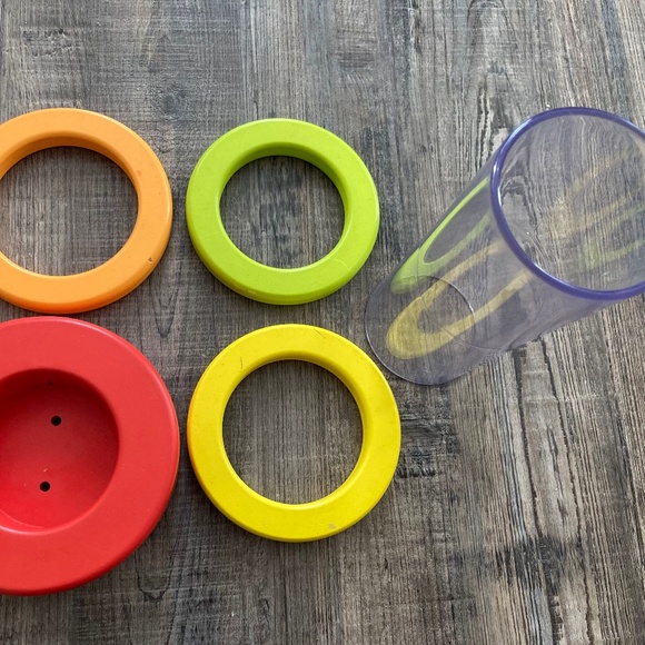 Lovevery Clear Tube with Stacking Rings - Picture 2 of 3